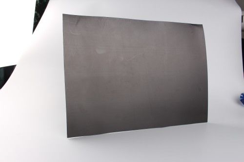 Milieuproject HDPE gladde geomembraan bestand tegen zuur en alkalis 700% verlenging bij breuk 0,3 mm 3,0 mm dikte