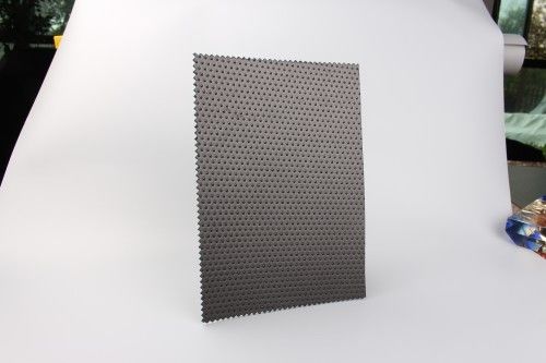 Hoge wrijvingscoëfficiënt HDPE gladde geomembraan voor anti-seepage-werken