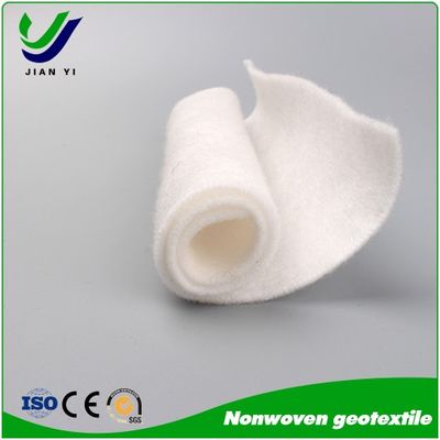 PET-polyesterchipsen Geotextiel van niet-geweven textiel voor afvoer van afvalwater en stortplaatsen Breedte 1m-6,6m Breuksterkte KN/m ≥ LD/TD 4,5-40