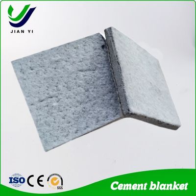 Vloeistofproductie in vijvers 4 m breed cement deken met textielvezels en cementpoeder