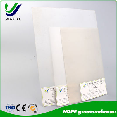 Gladde HDPE Geomembraan Defectvrije Homogene Barrière Oplossing Langdurige Milieubescherming