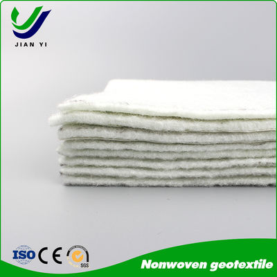 Wegconstructie vereist kortvezelig non-woven geotextiel dat uitstekende perforatieweerstand biedt, naast essentiële scheiding en filtratie
